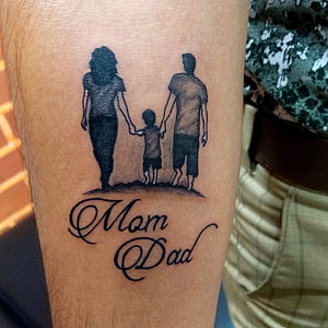 Family Silhouette Tattoo Design with Mom and Dad Script on Arm HD phone wallpaper