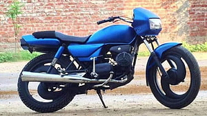 Blue Modified Splendor Motorcycle with Custom Bodywork and Chrome Exhaust HD wallpaper