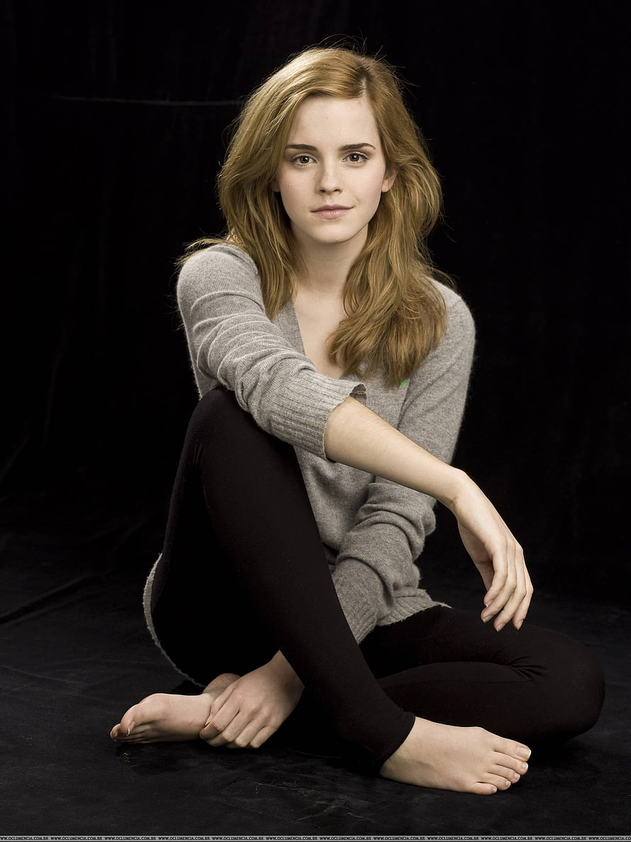 Emma Watson Studio Portrait in Grey Sweater and Black Leggings HD phone wallpaper