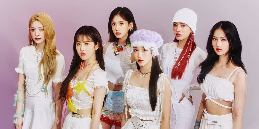 STAYC Summer Concept Photo in White Outfits Against Lavender Background HD wallpaper