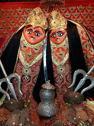 Chamunda Maa Temple Deity with Trishul and Silver Vessel on Red Embroidered Cloth HD phone wallpaper