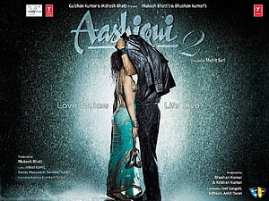 Aashiqui 2 Movie Poster Featuring Couple Embracing in the Rain HD wallpaper