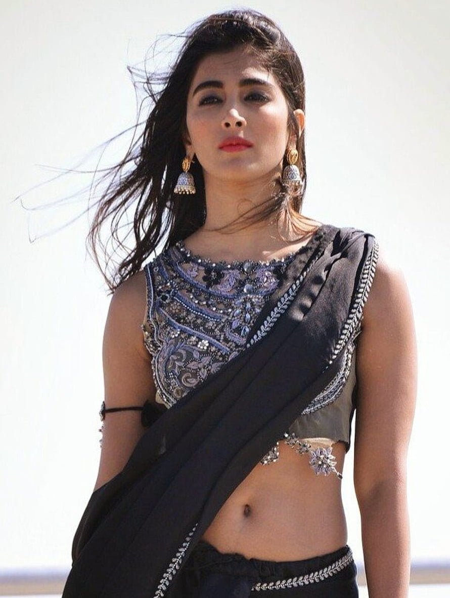 Pooja Hegde in Black Embroidered Saree with Traditional Jhumka Earrings HD phone wallpaper