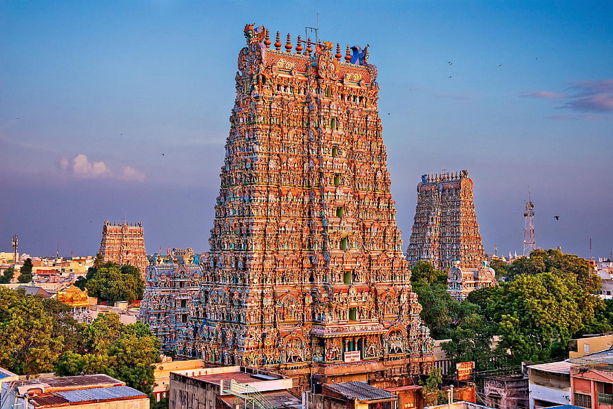 Meenakshi Amman Temple Gopuram Tower in Madurai India HD wallpaper