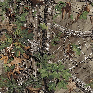 Realtree Xtra Green Hunting Camouflage Pattern with Oak Leaves and Tree Bark HD phone wallpaper