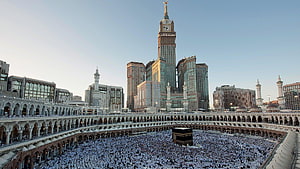 Grand Mosque in Makkah with Kaaba and Makkah Clock Tower during Umrah pilgrimage HD wallpaper