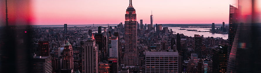 New York City Skyline at Dusk with Empire State Building and Manhattan Skyline HD wallpaper
