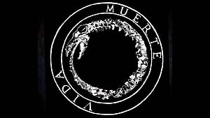 Canserbero Vida Muerte Circular Spine Emblem on Black Background HD wallpaper