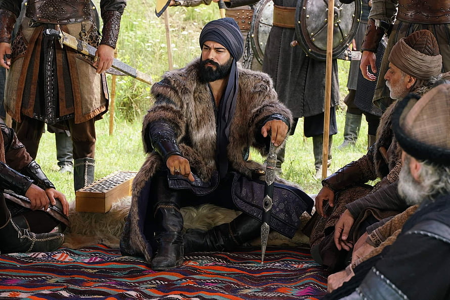 Kurulus Osman Season 3: Central Leader in Fur Cloak and Turban Surrounded by Warriors HD wallpaper