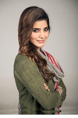 Samantha Ruth Prabhu Portrait in Olive Cardigan and Striped Scarf HD phone wallpaper