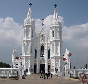 Velankanni Church in India: White Gothic Facade with Twin Spires and Crosses HD wallpaper