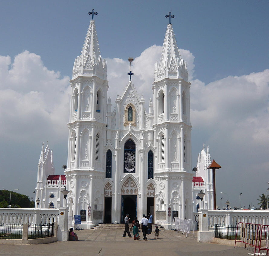Velankanni Church in India: White Gothic Facade with Twin Spires and Crosses HD wallpaper