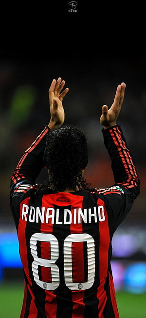 Ronaldinho AC Milan Jersey Number 80 Back View Clapping HD phone wallpaper