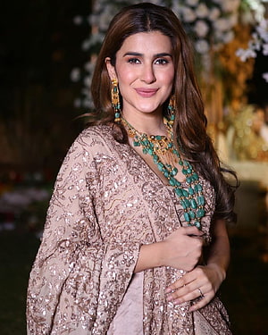 Kubra Khan in Elegant Beige Embroidered Outfit with Turquoise Jewelry HD phone wallpaper