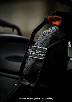 Royal Enfield Himalayan Rain-Droplet Detail Shot with Amber Turn Signal HD phone wallpaper