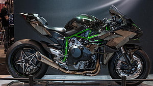 Kawasaki Ninja H2R Superbike with Green Frame and Carbon Fiber Bodywork HD wallpaper