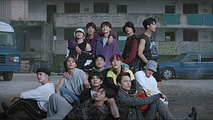 Seventeen Group Photo in Urban Setting with Vintage Vehicles and Graffiti HD wallpaper
