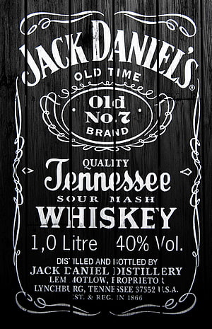 Jack Daniel's Old No. 7 Tennessee Whiskey Vintage Label on Dark Wood Planks HD phone wallpaper