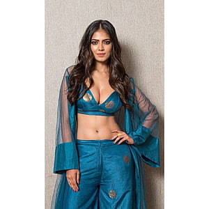 Malavika Mohanan in Teal Silk Ethnic Wear with Gold Embellishments HD phone wallpaper