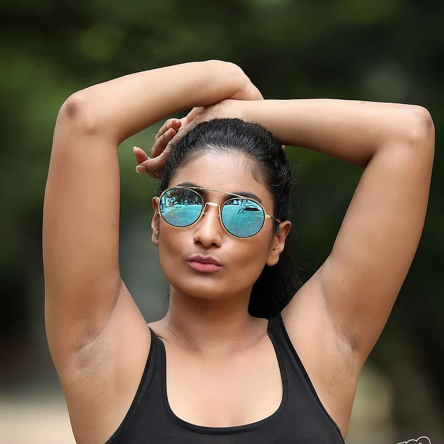 Woman in black tank top and aviator sunglasses with arms raised outdoors, Indians girls desi hairy ARMPITS and Underarms, indian women armpit HD phone wallpaper