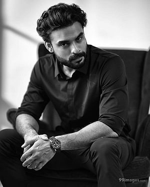 Tovino Thomas Black and White Portrait in Dark Shirt HD phone wallpaper