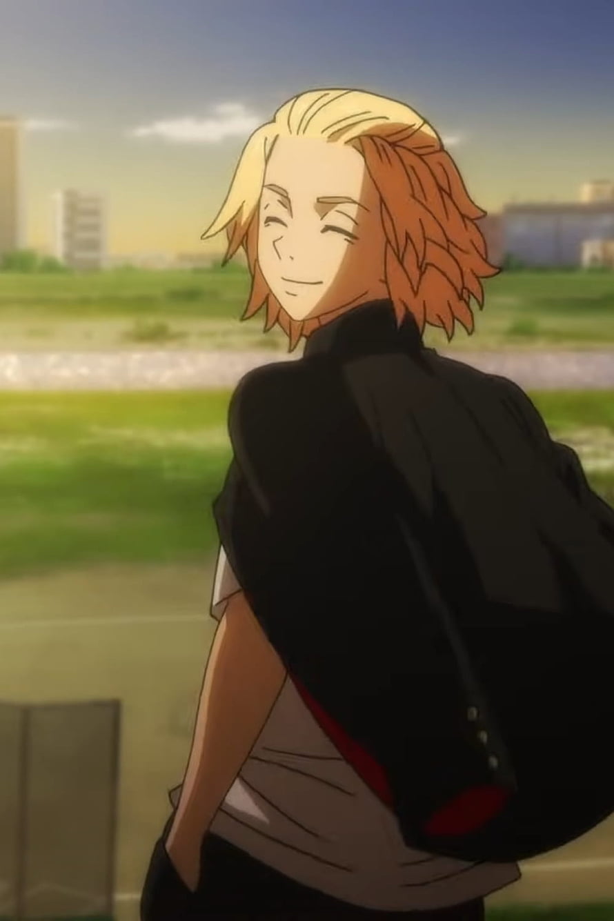 Manjiro Sano from Tokyo Revengers Smiling in a Sunlit Outdoor Setting HD phone wallpaper