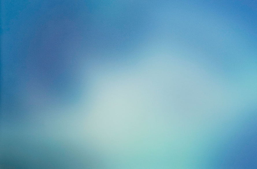 Soft Blue and Teal Gradient Sky with Minimalist Clouds and Gentle Light HD wallpaper