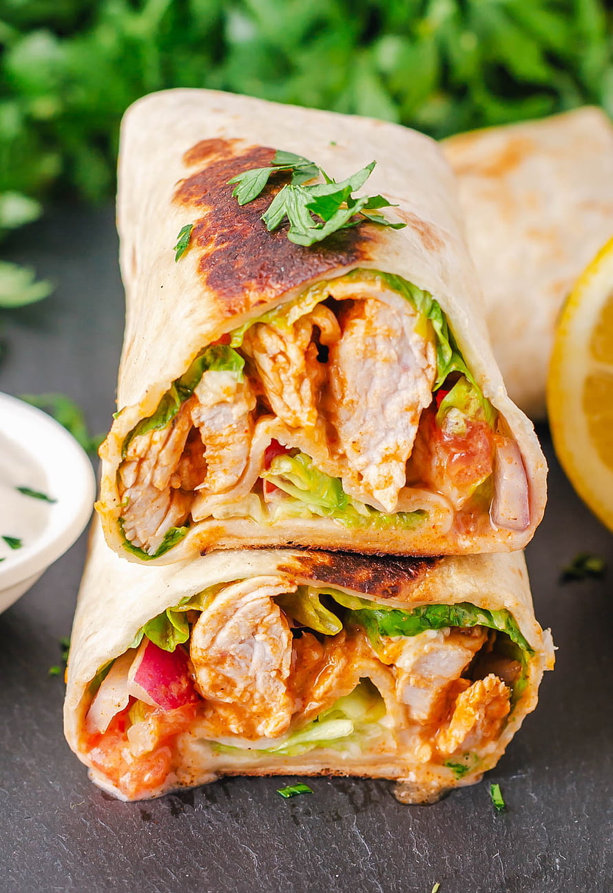 Grilled Buffalo Chicken Wrap with Fresh Lettuce, Tomato, and Red Onion HD phone wallpaper