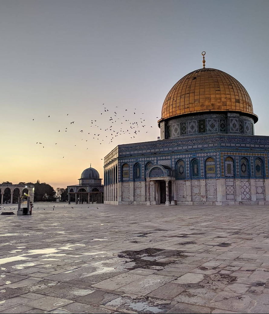 Dome of the Rock and Al-Aqsa Mosque at Sunset in Jerusalem HD phone wallpaper