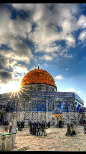 Dome of the Rock in Jerusalem with dramatic clouds and sun flare HD phone wallpaper