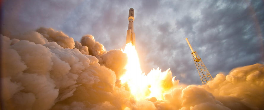 NASA Rocket Launch Ignition With Massive Fireball And Billowing Smoke HD wallpaper