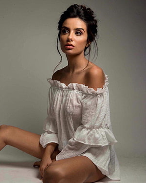 Mikaela Hoover Studio Portrait in White Off-Shoulder Blouse HD phone wallpaper