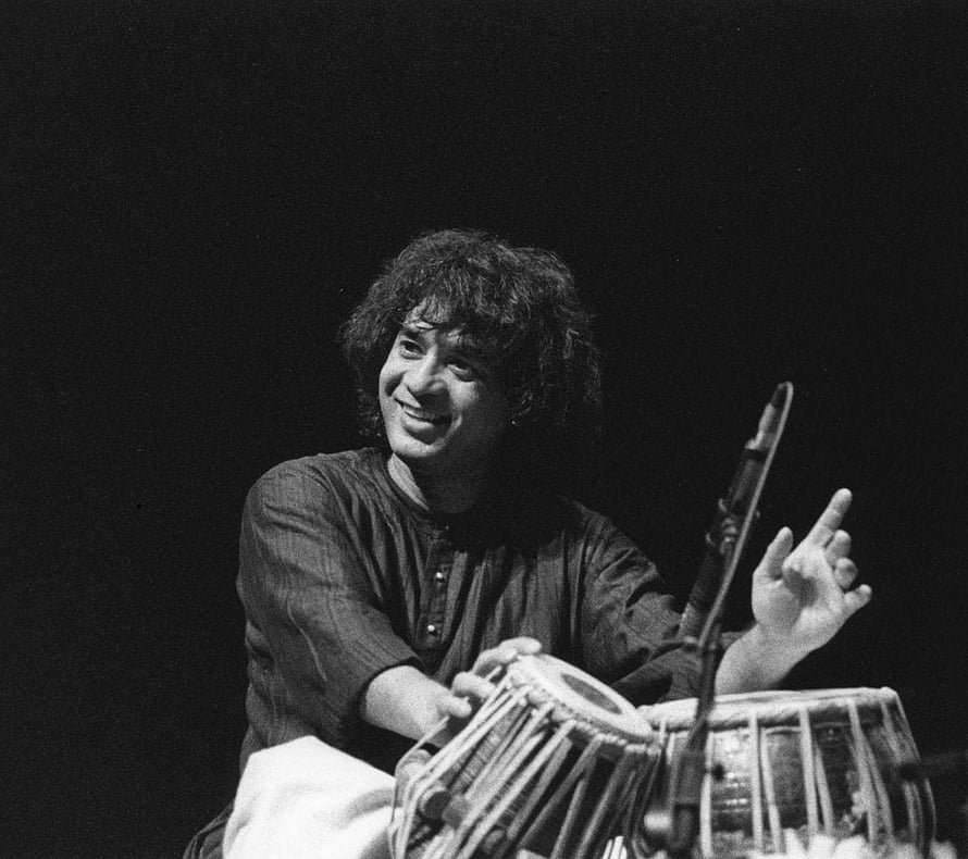Zakir Hussain Playing Tabla in Black and White Portrait HD wallpaper
