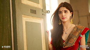 Sanam Teri Kasam Actress in Traditional Red Saree with Gold Jewelry HD wallpaper