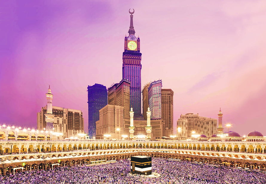 Abraj Al Bait Clock Tower and Kaaba in Mecca at Dusk with Pilgrims HD wallpaper