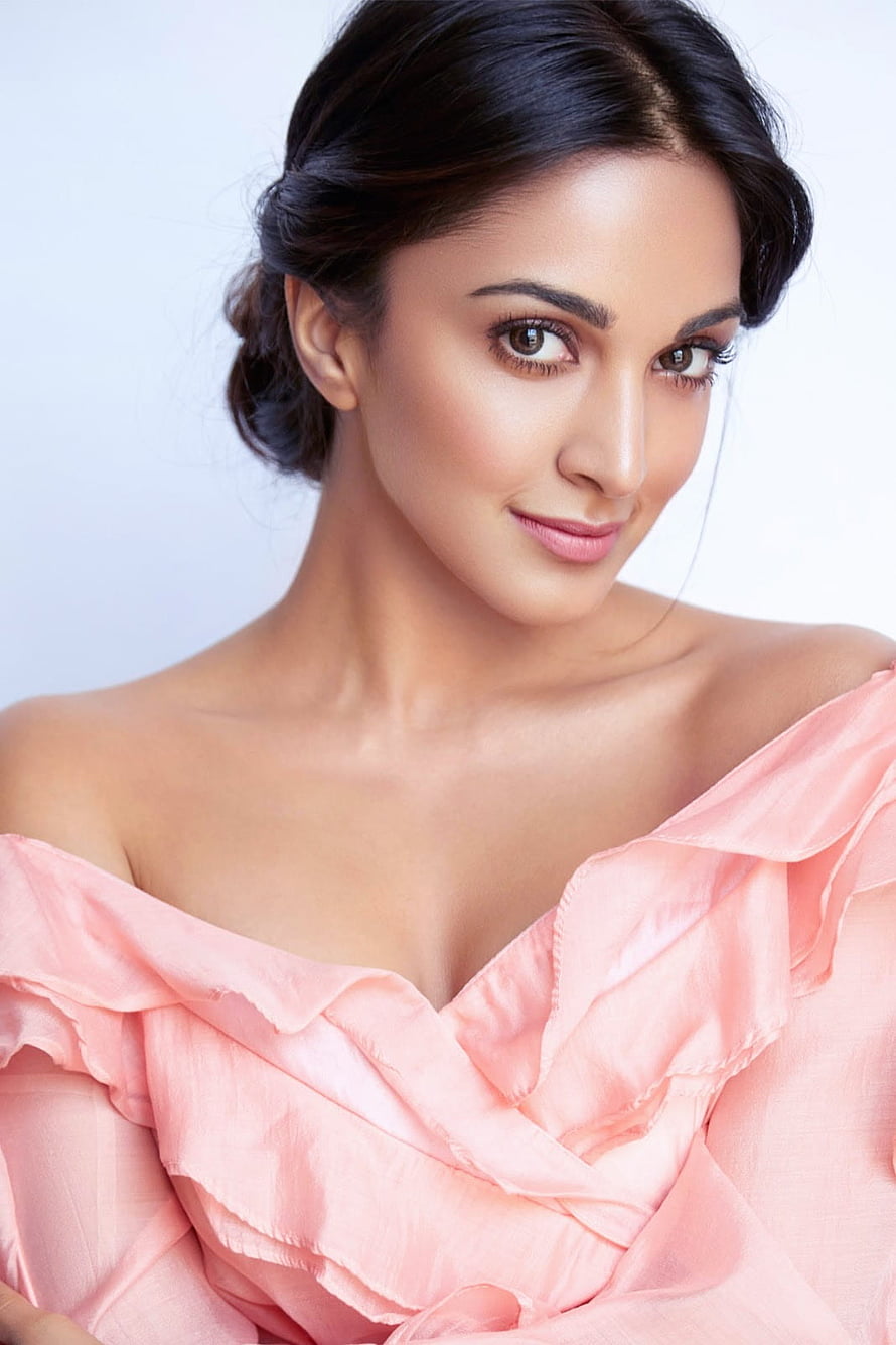 Kiara Advani in a soft pink off-shoulder gown with an elegant updo and natural makeup HD phone wallpaper
