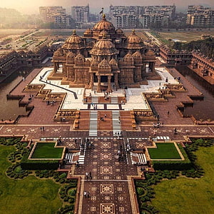 Aerial View of Akshardham Temple Complex in New Delhi with Intricate Red Sandstone Architecture HD phone wallpaper