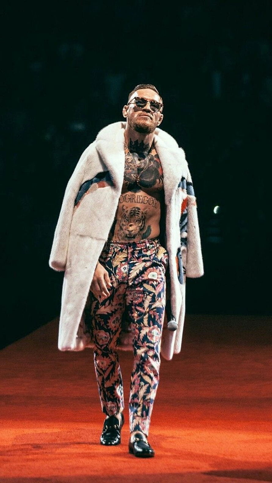 Conor McGregor in Gucci Floral Suit and White Fur Coat on Runway HD phone wallpaper