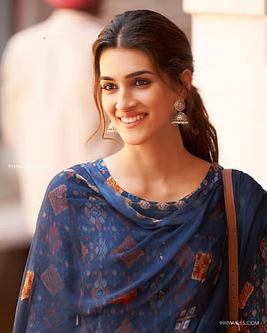 Kriti Sanon in a Blue Patterned Kurta with Traditional Jhumka Earrings HD phone wallpaper