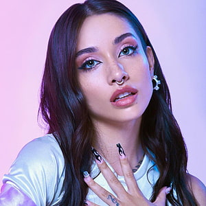 María Becerra Portrait With Neon Pink And Blue Lighting HD phone wallpaper
