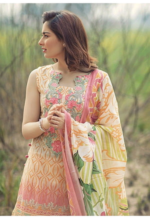 Hania Amir in Floral Embroidered Lawn Suit with Pink Dupatta HD phone wallpaper
