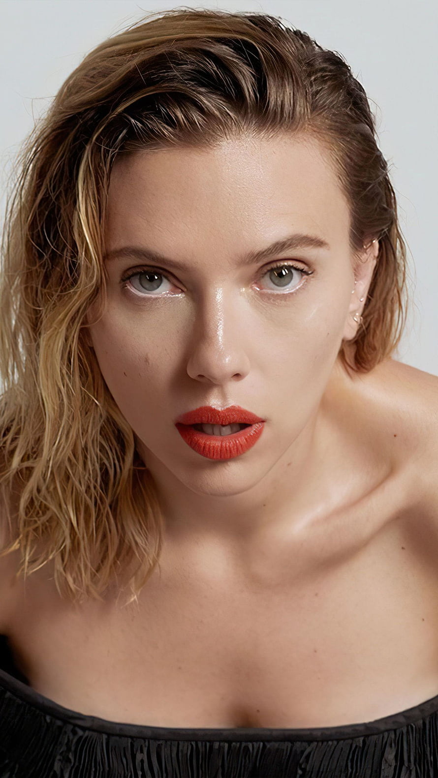 Scarlett Johansson Close-Up Portrait With Wet Hair And Red Lipstick HD phone wallpaper