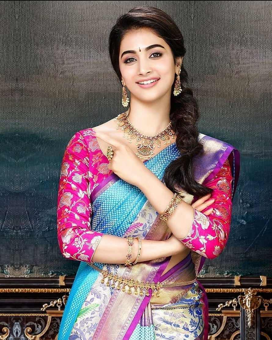 Pooja Hegde in a vibrant pink and blue silk saree with traditional gold jewelry HD phone wallpaper