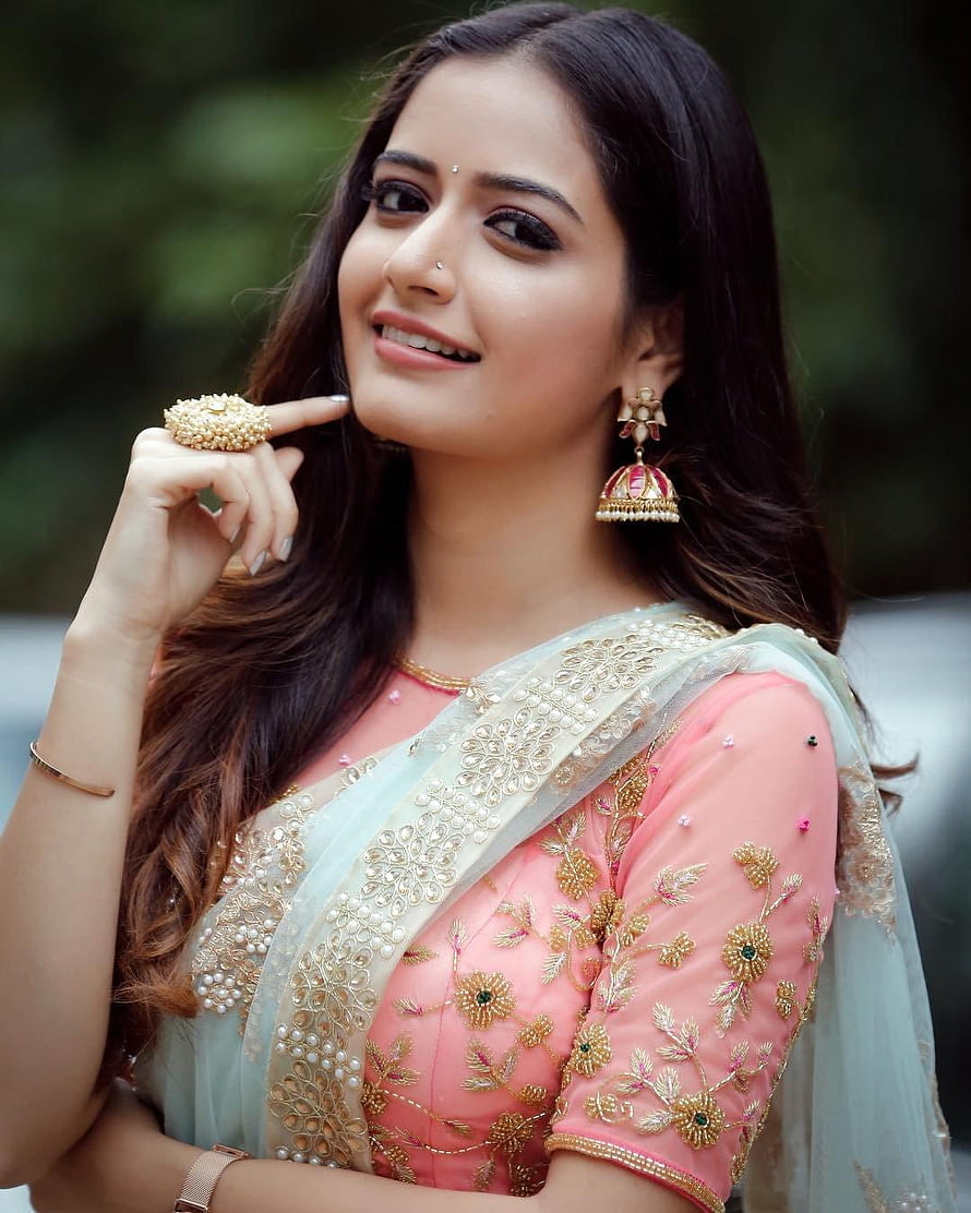 Ashika Ranganath in Pink Embroidered Saree with Gold Jewelry and Traditional Indian Attire HD phone wallpaper