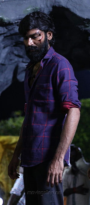 Dhanush in Vada Chennai with bloodied face and plaid shirt in dramatic cinematic still HD phone wallpaper