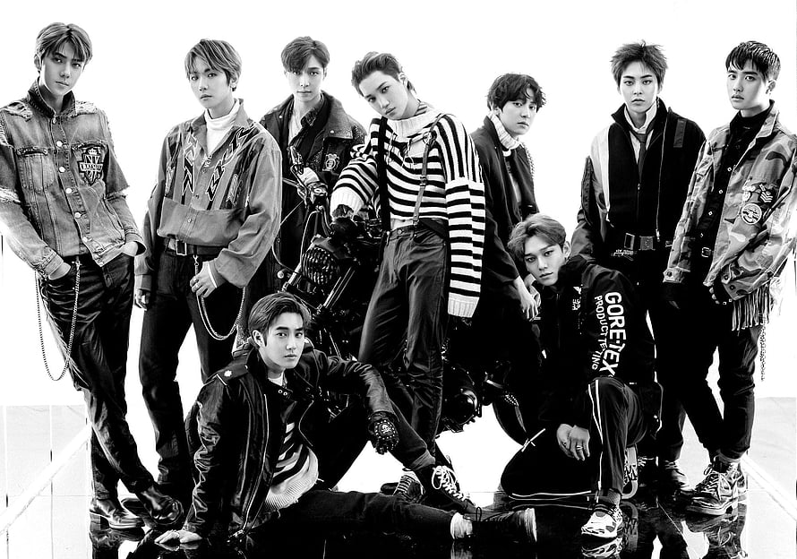 EXO Tempo Group Concept Photo in Black and White Streetwear HD wallpaper