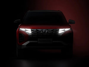 2022 Hyundai Creta Facelift Front View in Dramatic Red and Black Lighting HD wallpaper