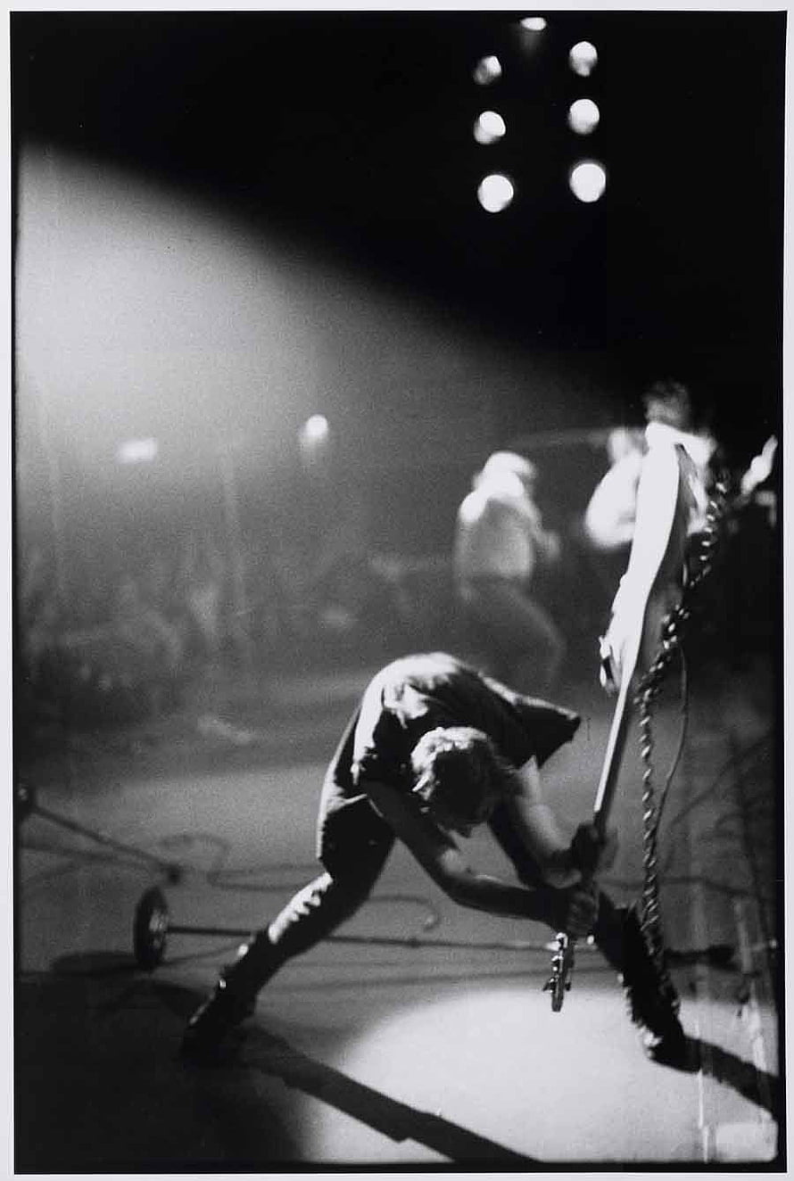 The Clash Live Performance on Stage with Dramatic Black and White Lighting HD phone wallpaper