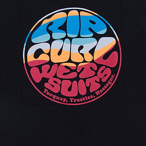 Rip Curl Wetsuits Vintage Surf Logo on Black T-Shirt HD phone wallpaper